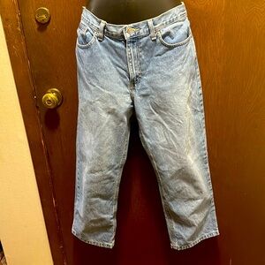 Tommy Hilfiger jeans.